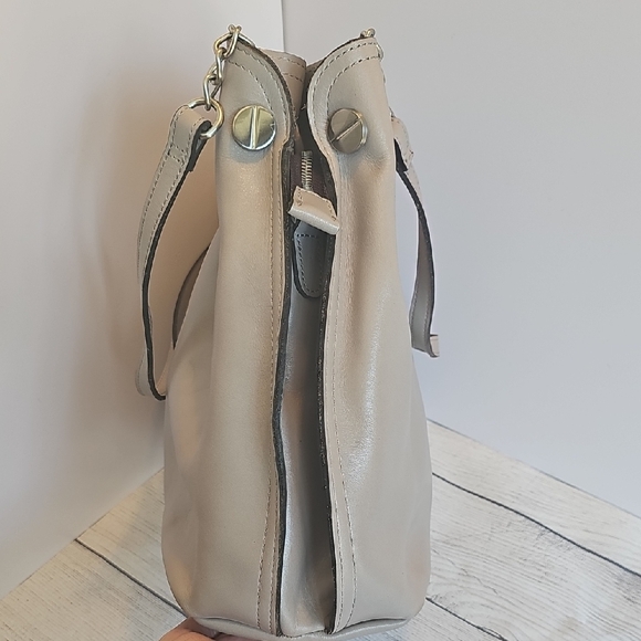 EUC Patricia Nash Lindsey Large Slouchy Satchel/Crossbody Stone - Picture 6 of 12